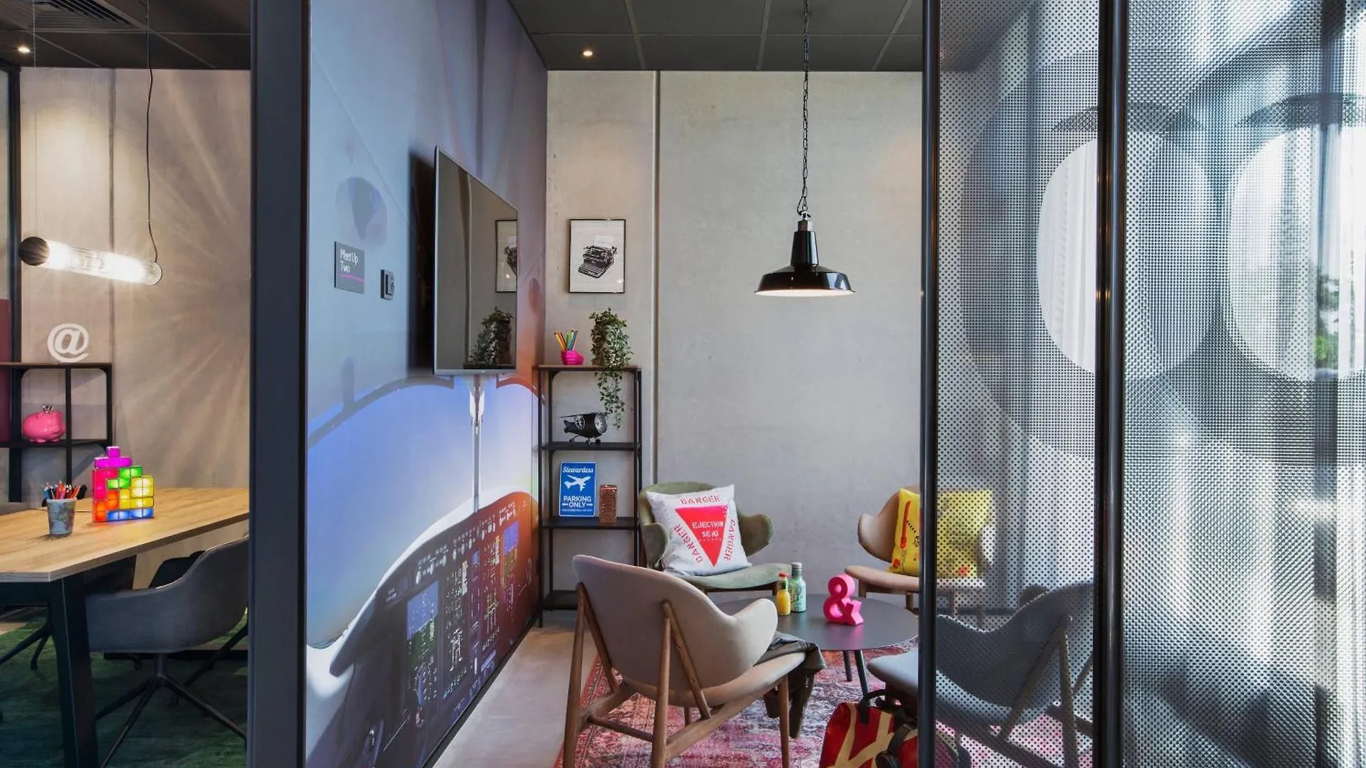 Hotel Moxy Frankfurt Airport Kelsterbach 4*,  Alemania